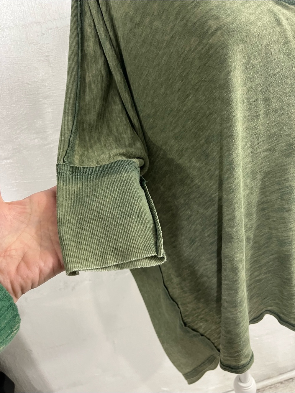 WE THE FREE OVERSIZED TSHIRT - Picture 11 of 15